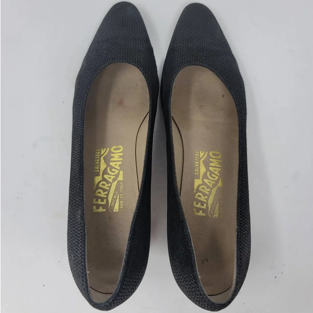 Salvatore Ferragamo Pump Size 8.5 Pointed Toe Block Low Heel Slip On Shoes Black